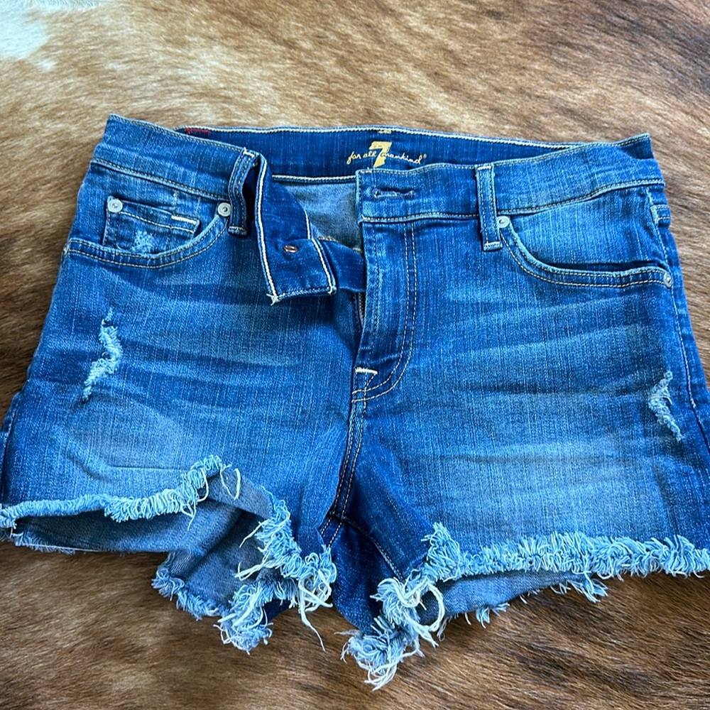 7 for all mankind- size 27 Jean shorts